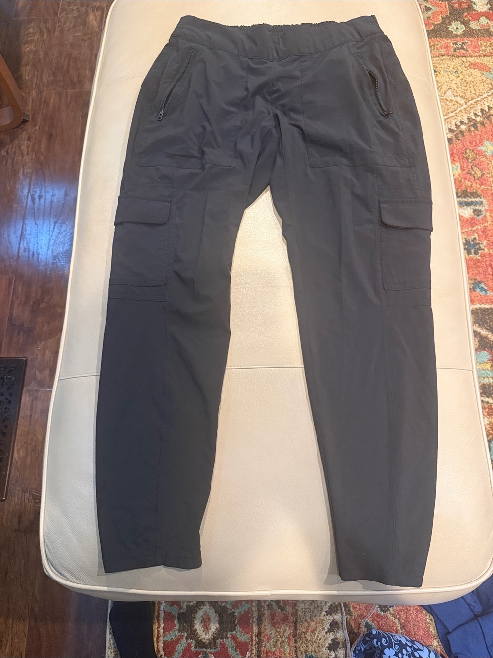 Athleta Black Chelsea Cargo Tapered Leg Pants Size 8